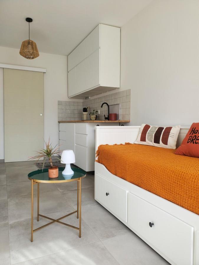פונויל Charmant Studio Moderne Avec Exterieur "Dormir En Provence" מראה חיצוני תמונה