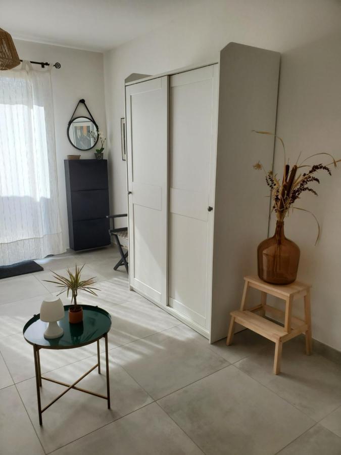 פונויל Charmant Studio Moderne Avec Exterieur "Dormir En Provence" מראה חיצוני תמונה